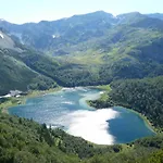 Üdülőpark Rafting Camp Tara Center Tri Vodenice 3*