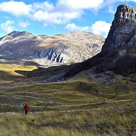 Prázdninový areál Rafting Camp Tara Center Tri Vodenice