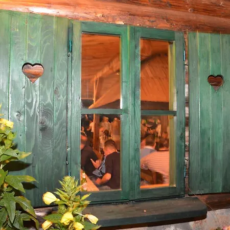 Prázdninový areál Rafting Camp Tara Center Tri Vodenice Bastasi