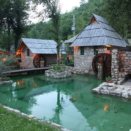 Semesterpark Rafting Camp Tara Center Tri Vodenice