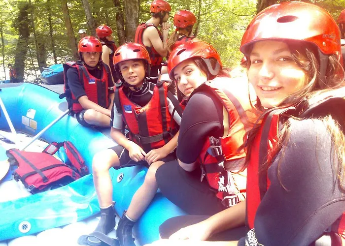 Parque de vacaciones Rafting Camp Tara Center Tri Vodenice 3*