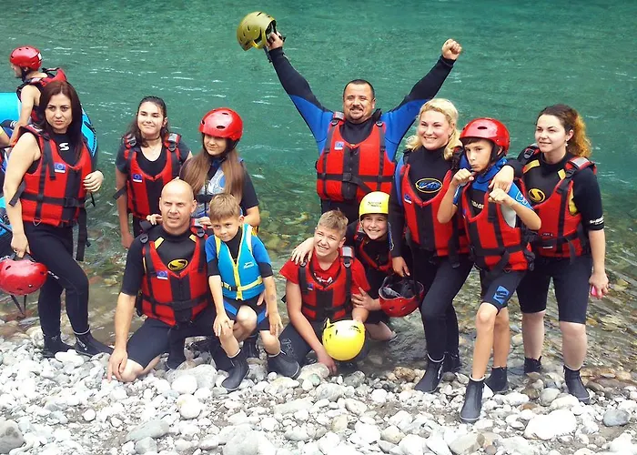 Parque de vacaciones Rafting Camp Tara Center Tri Vodenice