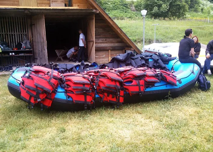 Rafting Camp Tara Center Tri Vodenice Bastasi