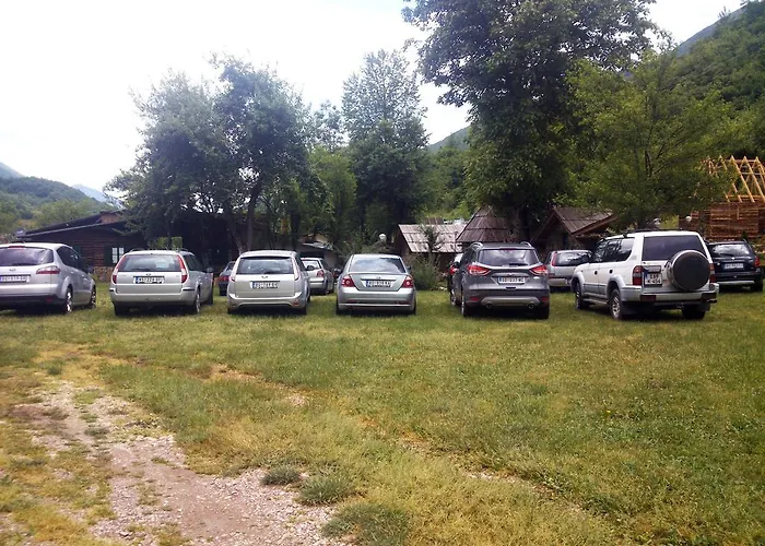 Parque de vacaciones Rafting Camp Tara Center Tri Vodenice 3*